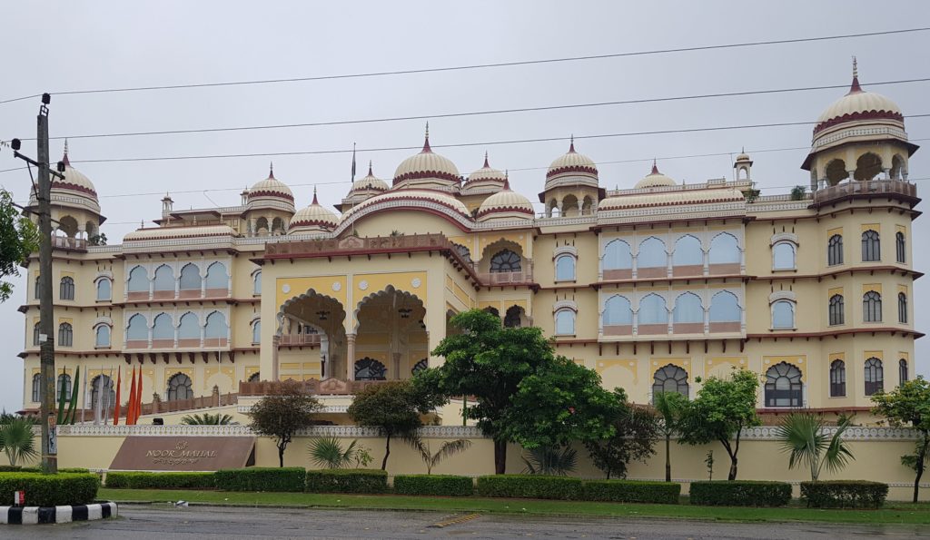 Noor Mahal is located in Karnal heart of the city in Haryana.